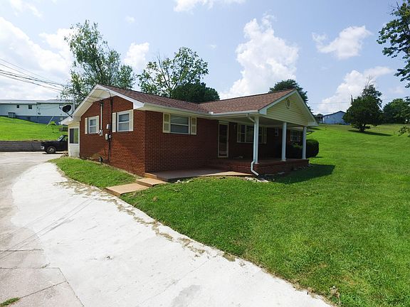 2nd image of 4608 Cabbage Ln