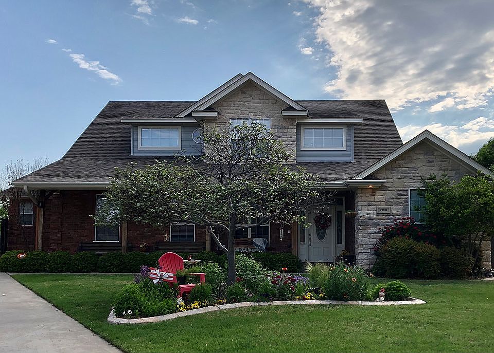 1st image of 4 Candlewood Ct