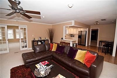 2nd image of 1440 Beaushire Cir