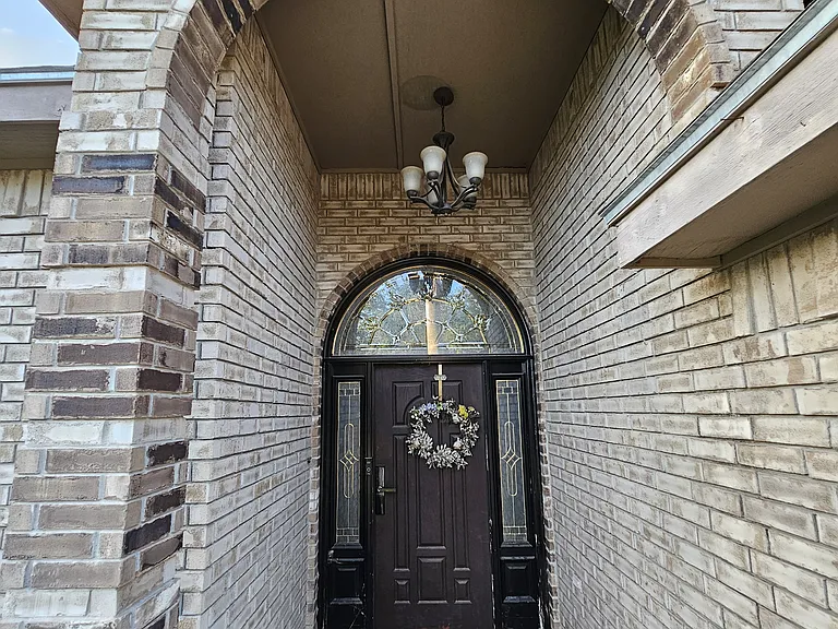 422 W 12th St — Photo 3