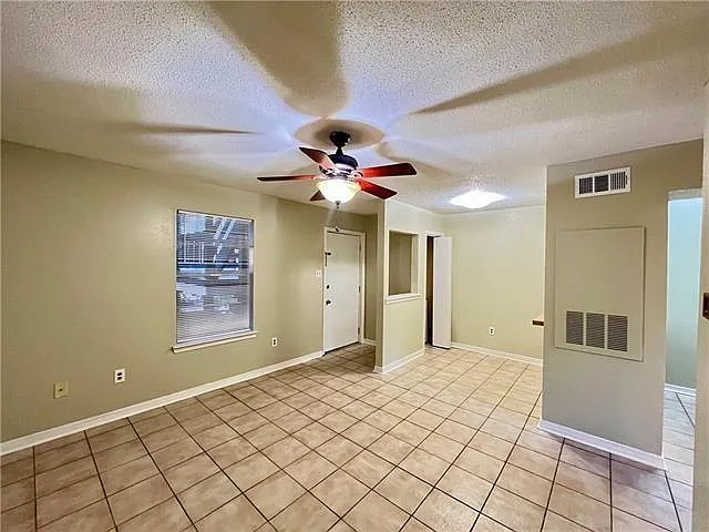 2330 Edenborn Ave #116 — Photo 5