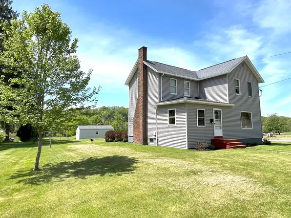 1421 E Main St, Reynoldsville, PA 15851
