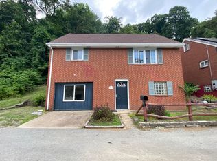 917 McIntosh Rd, McKeesport, PA 15132