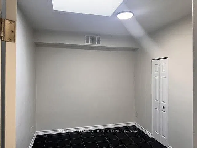 2 bed, $2,000 — Photo 2