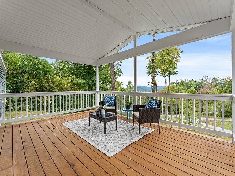 569 Ridge Crest Ln — Photo 22