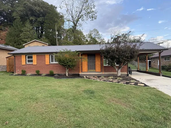 41 Green Meadow Ln, Pikeville, KY 41501