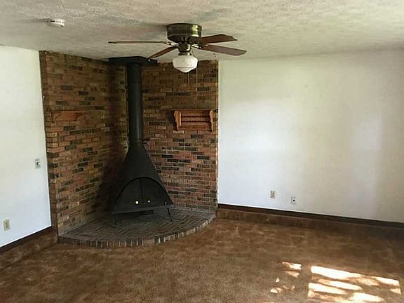 2nd image of 171 Eastwood Dr