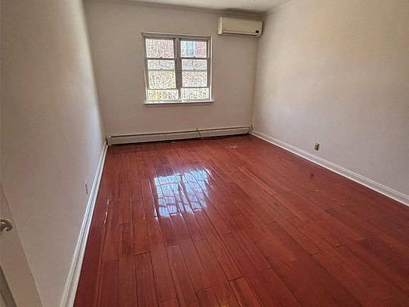 5th image of 60-03 146TH Street