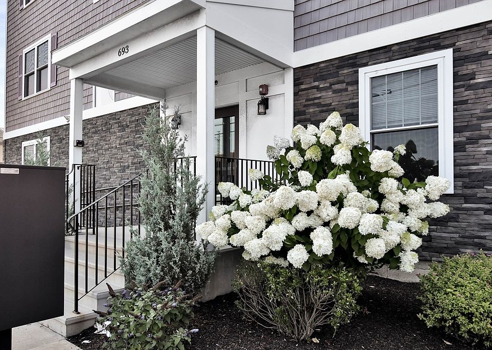 1st image of 693 Western Ave #105
