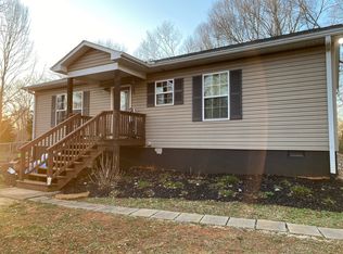 121 Country Creek Rd, Clarkesville, GA 30523