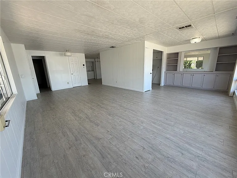 22895 Skylink Dr — Photo 3