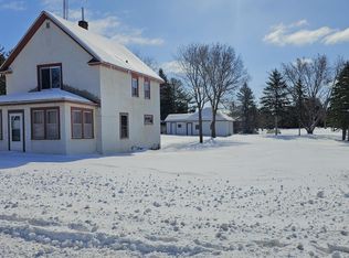 8689 Main Ave, Clear Lake, MN 55319