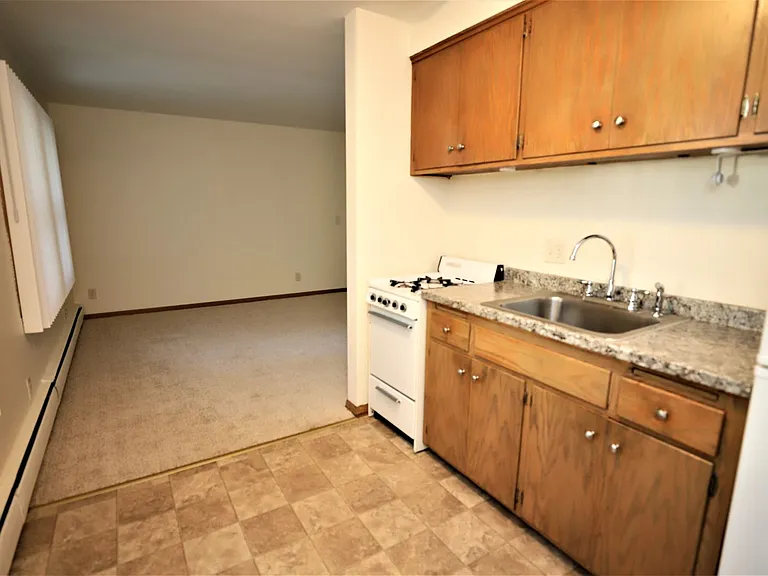 6630 Queen Ave S — Photo 10