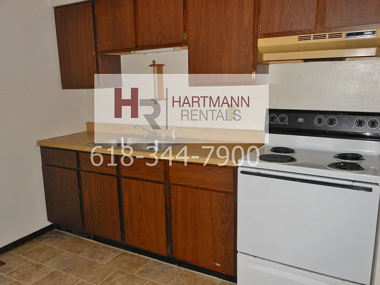 809 Patty Dr — Photo 4