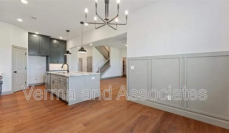 1221 Mammoth St — Photo 4