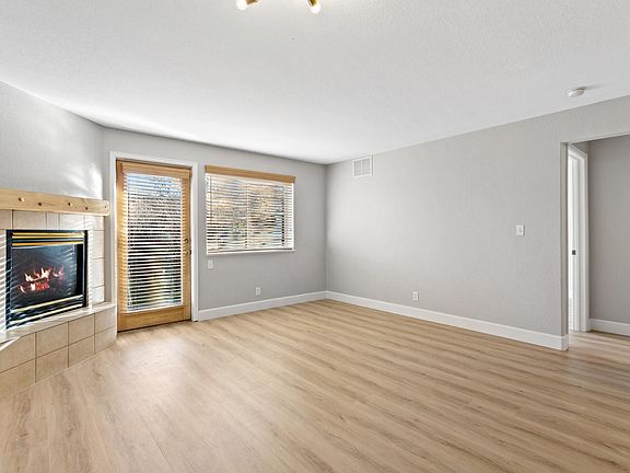 5th image of 20 Fox Dr Building A