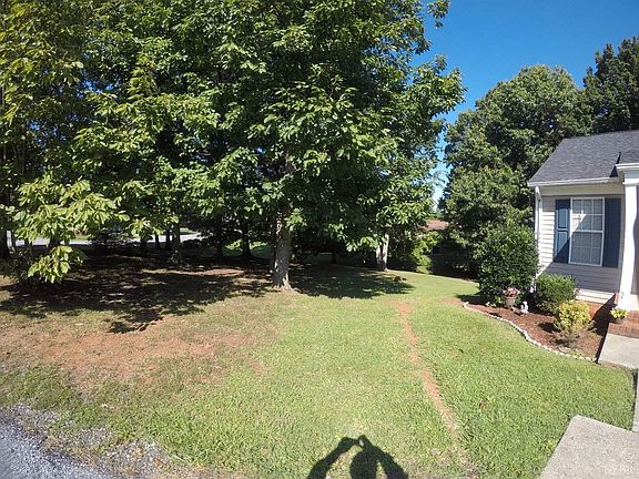 2nd image of 1001 Royal Garden Ct