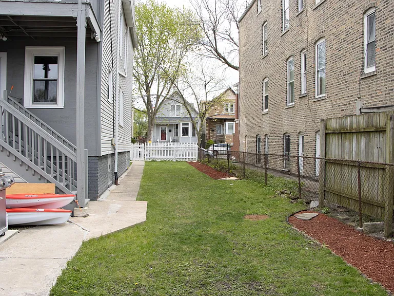 3028 N Christiana Ave #1 — Photo 2