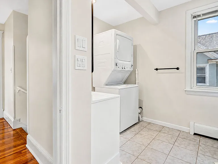 117 Highland Ave — Photo 13