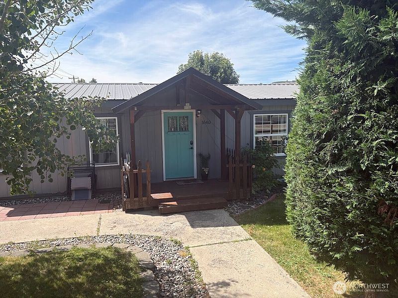 2nd image of 1640 SE 3rd Street