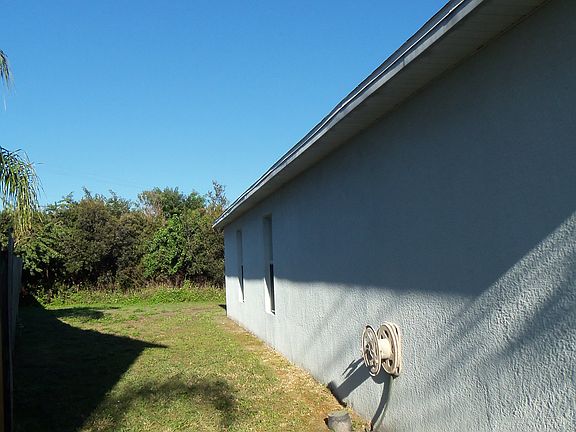4th image of 10423 Opus Dr