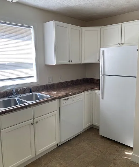 1218 3rd Ave #8 — Photo 3