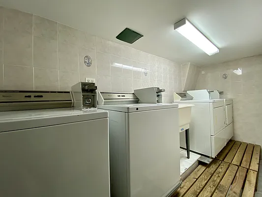 Rented by Bohemia Realty Group | media 26