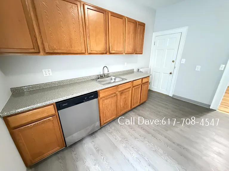 168 Bigelow St #2 — Photo 6