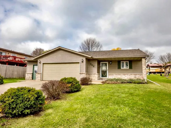 506 Bray St, Dodgeville, WI 53533