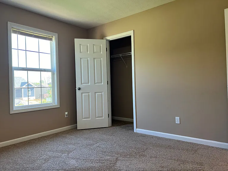 1705 Madison Ct — Photo 15