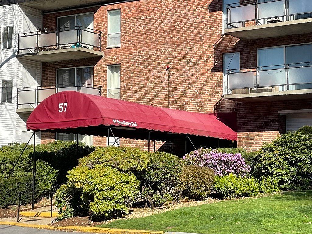 57 Broadlawn Park APT 9A, Chestnut Hill, MA 02467 Zillow