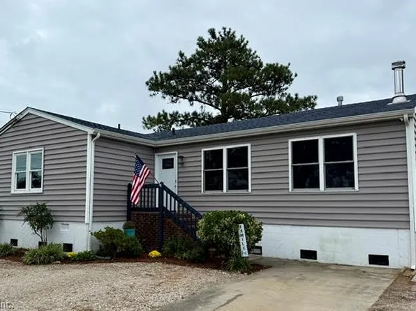 18 Ridge Rd, Poquoson, VA 23662