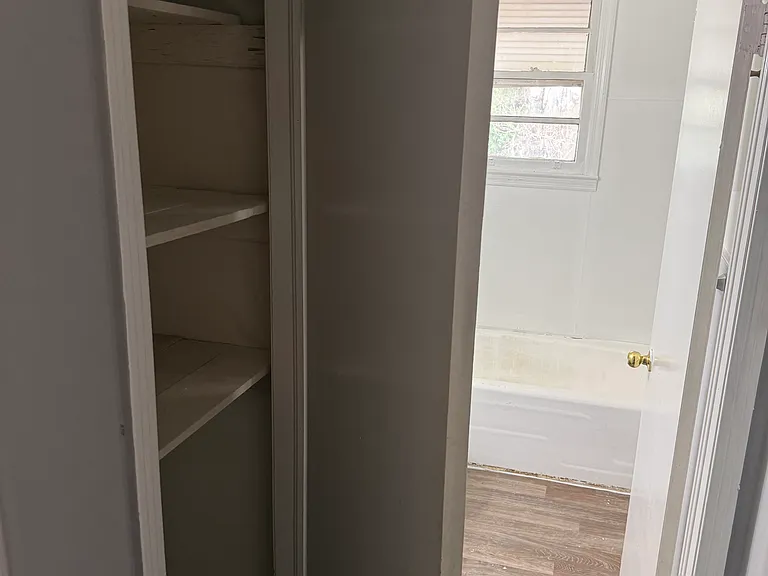 310 Walker Dr — Photo 2
