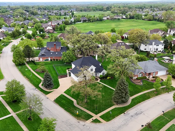 1231 Abbey Oaks Dr, Lemont, IL 60439