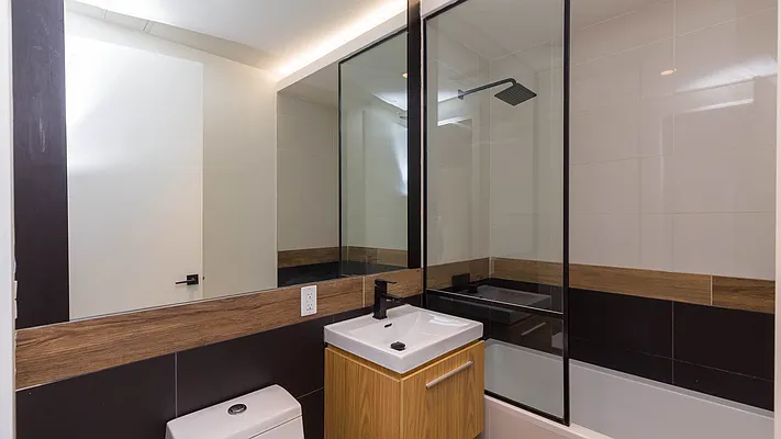 Rented by Nooklyn NYC LLC | media 92