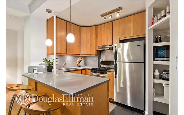 Sold by Douglas Elliman | media 33