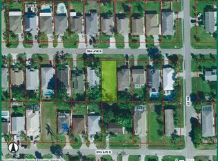 582 98th Ave N, Naples, FL 34108