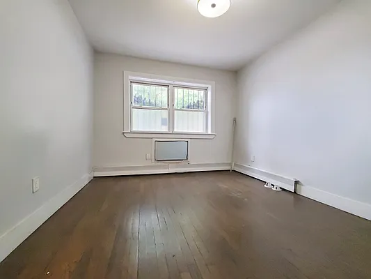 Rented by Rentall Group Inc | media 13