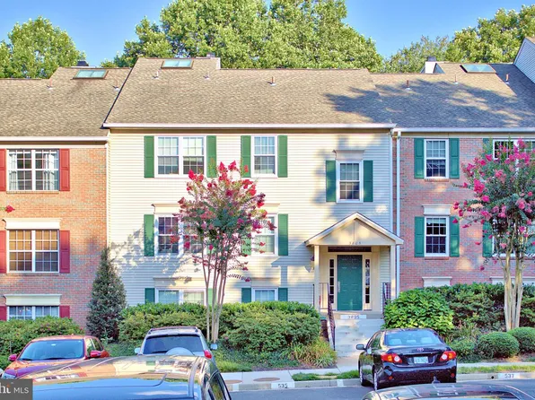 3805 Green Ridge Ct APT 302, Fairfax, VA 22033