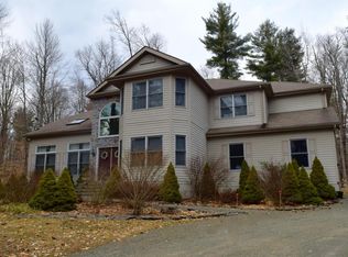 5131 Woodland Ave, Pocono Pines, PA