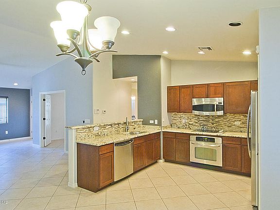 4th image of 8952 S Silkwood Ln