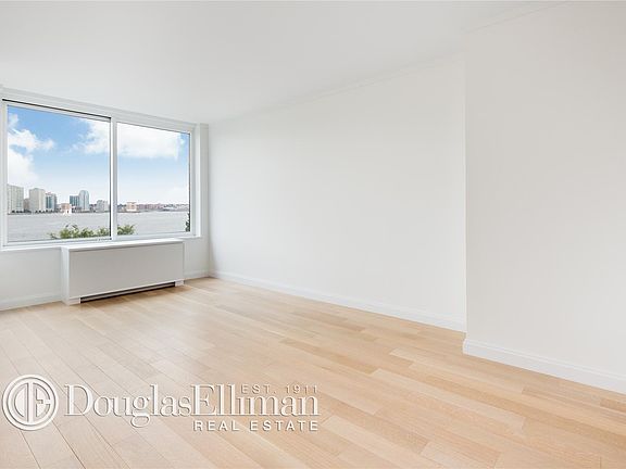 5th image of 212 Warren St APT 7G