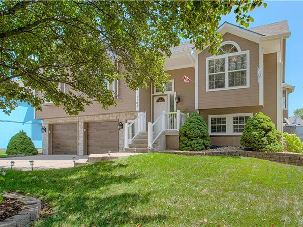 1103 Keagon Ave, Greenwood, MO 64034