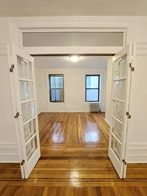 Rented by Riverside NYC Realty LLC | media 11