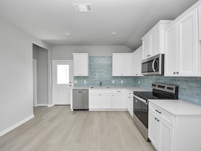 1105 W Bayshore Dr — Photo 20
