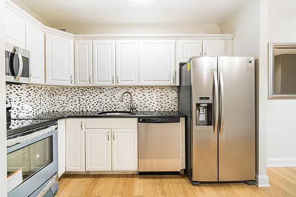 Rented by Oxford Property Group | media 25