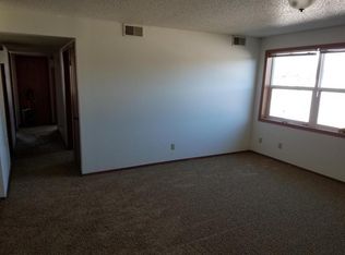301 SW 3rd St #5, Colman, SD 57017
