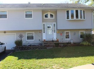 19 Evans Ave, Piscataway, NJ 08854