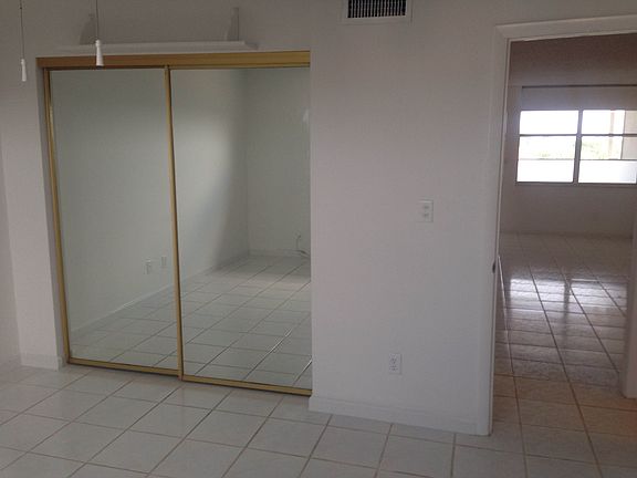 2nd image of 109 Paradise Harbour Blvd APT 504