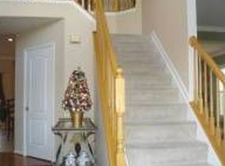 17817 Falconcrest Cir, Germantown, MD 20874